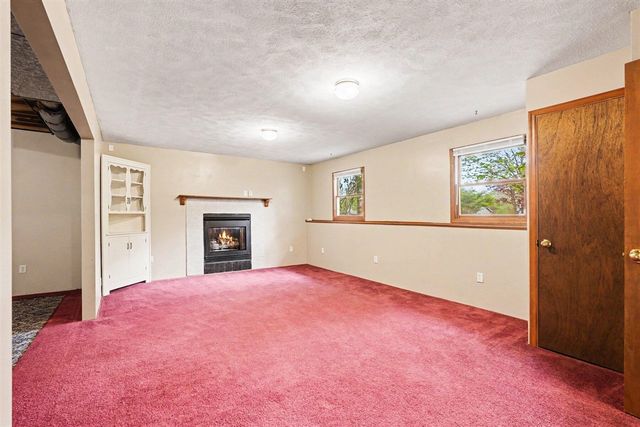 177 Glen Eagle Drive, Rockford, MI 49341