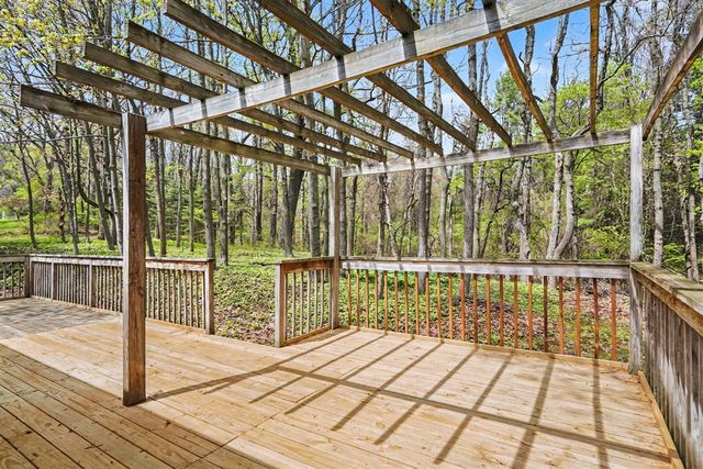 177 Glen Eagle Drive, Rockford, MI 49341