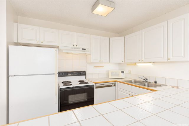 400 Hobron Lane 3003, Honolulu, HI 96815