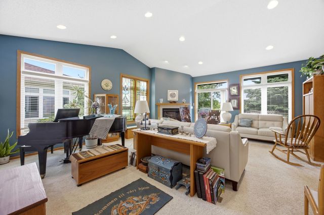 424 44th Avenue S, Moorhead, MN 56560