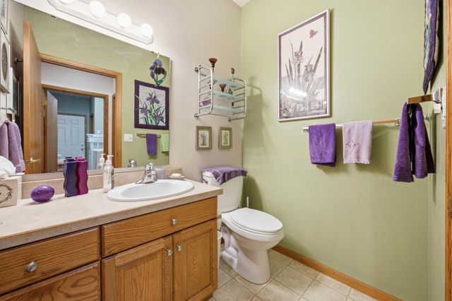 424 44th Avenue S, Moorhead, MN 56560