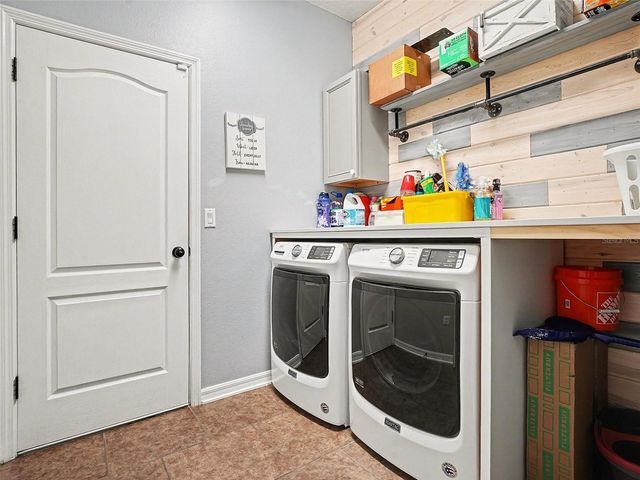 924 BELLA VIDA BOULEVARD, Orlando, FL 32828