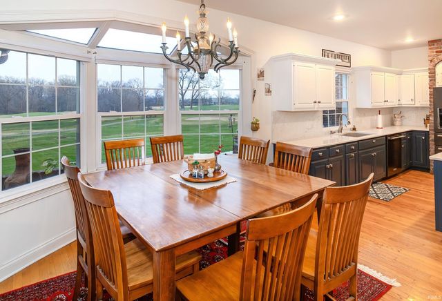 45 Oak Meadow Road, Evansville, IN 47725