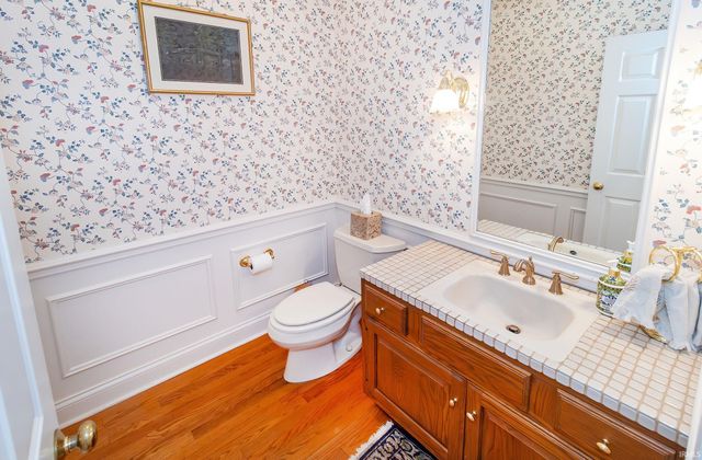 45 Oak Meadow Road, Evansville, IN 47725