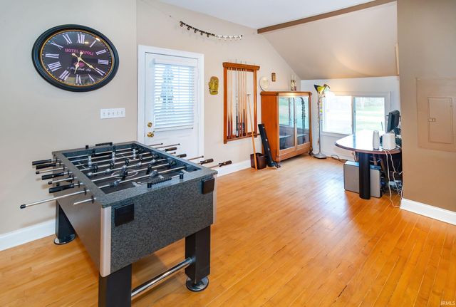 45 Oak Meadow Road, Evansville, IN 47725