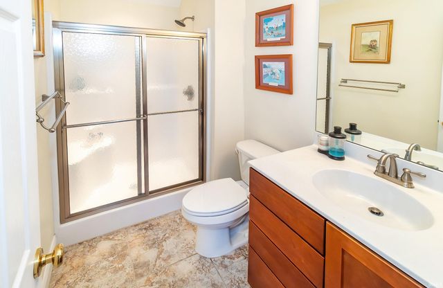 45 Oak Meadow Road, Evansville, IN 47725