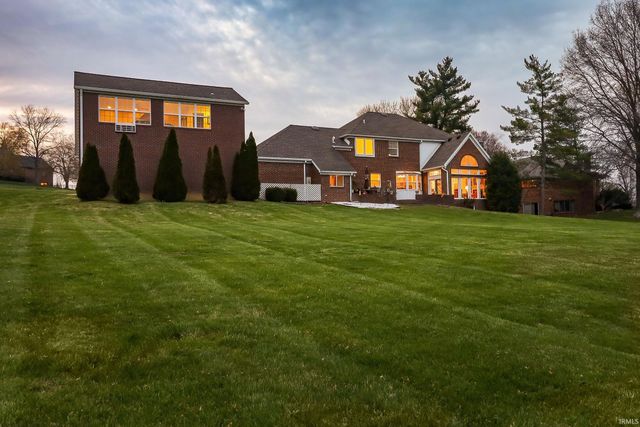 45 Oak Meadow Road, Evansville, IN 47725