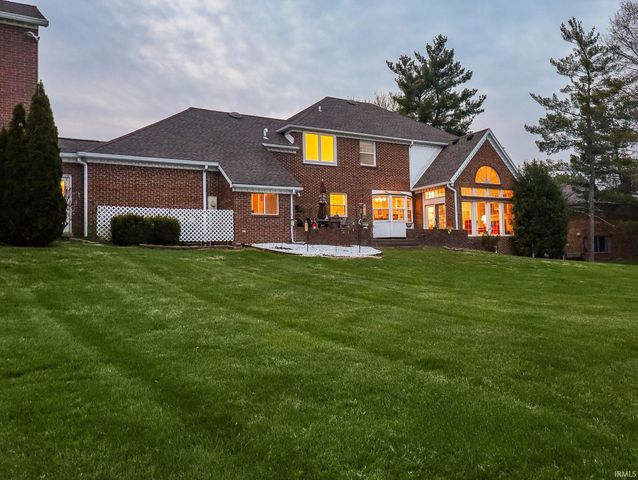 45 Oak Meadow Road, Evansville, IN 47725