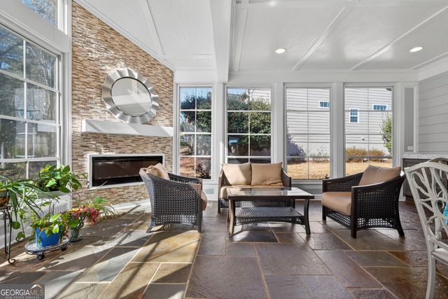 1090 Water Front Road, Greensboro, GA 30642