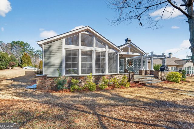 1090 Water Front Road, Greensboro, GA 30642