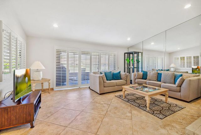 181 Camino Arroyo S, Palm Desert, CA 92260