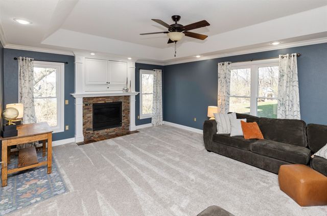 2514 135th Street, Urbandale, IA 50323