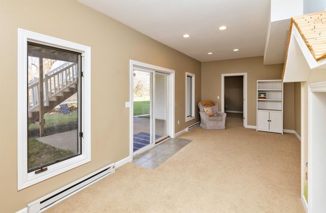 2514 135th Street, Urbandale, IA 50323