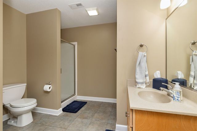 2514 135th Street, Urbandale, IA 50323