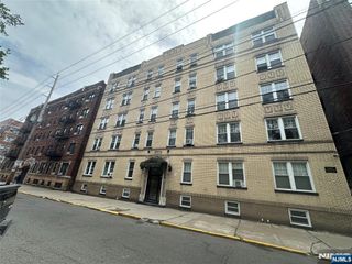 311 79th Street 37, North Bergen, NJ 07047