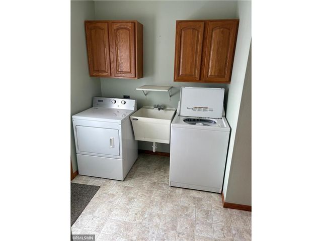 407 Dakota Street, Woodville, WI 54028