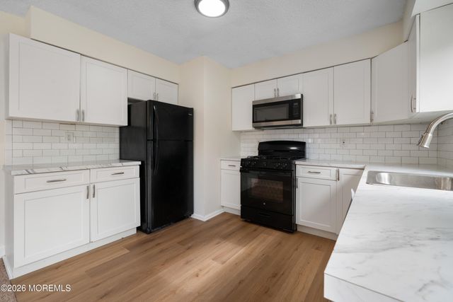 1093 Eaglehurst Road, Toms River, NJ 08753