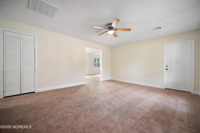 1093 Eaglehurst Road, Toms River, NJ 08753
