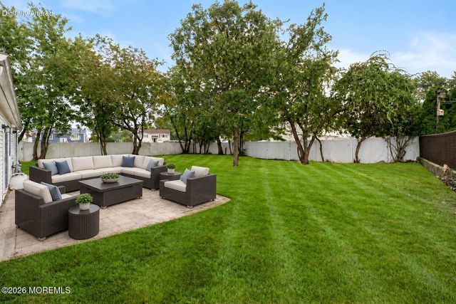 1093 Eaglehurst Road, Toms River, NJ 08753