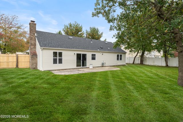 1093 Eaglehurst Road, Toms River, NJ 08753