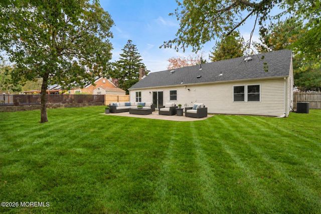 1093 Eaglehurst Road, Toms River, NJ 08753