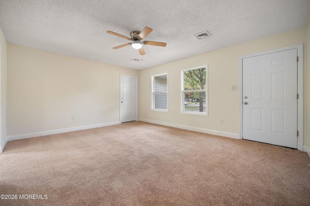 1093 Eaglehurst Road, Toms River, NJ 08753