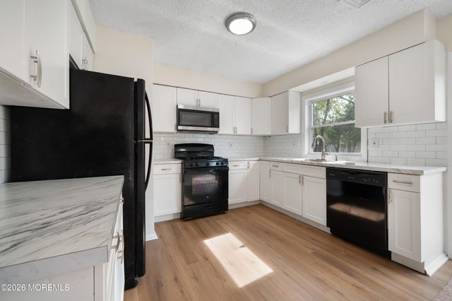 1093 Eaglehurst Road, Toms River, NJ 08753