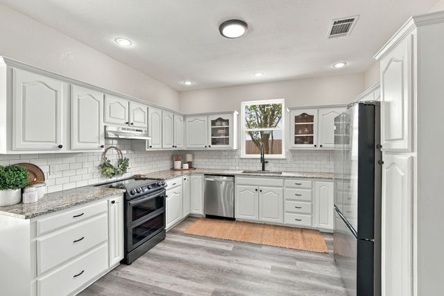 3231 Fm 66, Waxahachie, TX 75167