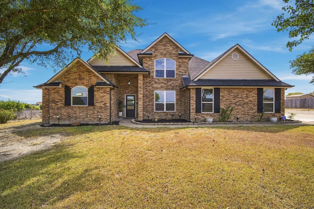 3231 Fm 66, Waxahachie, TX 75167