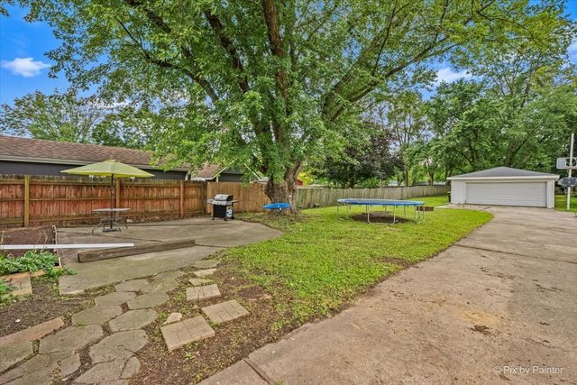 1N542 Goodrich Avenue, Glen Ellyn, IL 60137