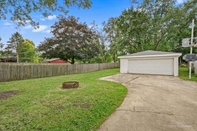 1N542 Goodrich Avenue, Glen Ellyn, IL 60137