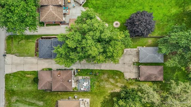 1N542 Goodrich Avenue, Glen Ellyn, IL 60137
