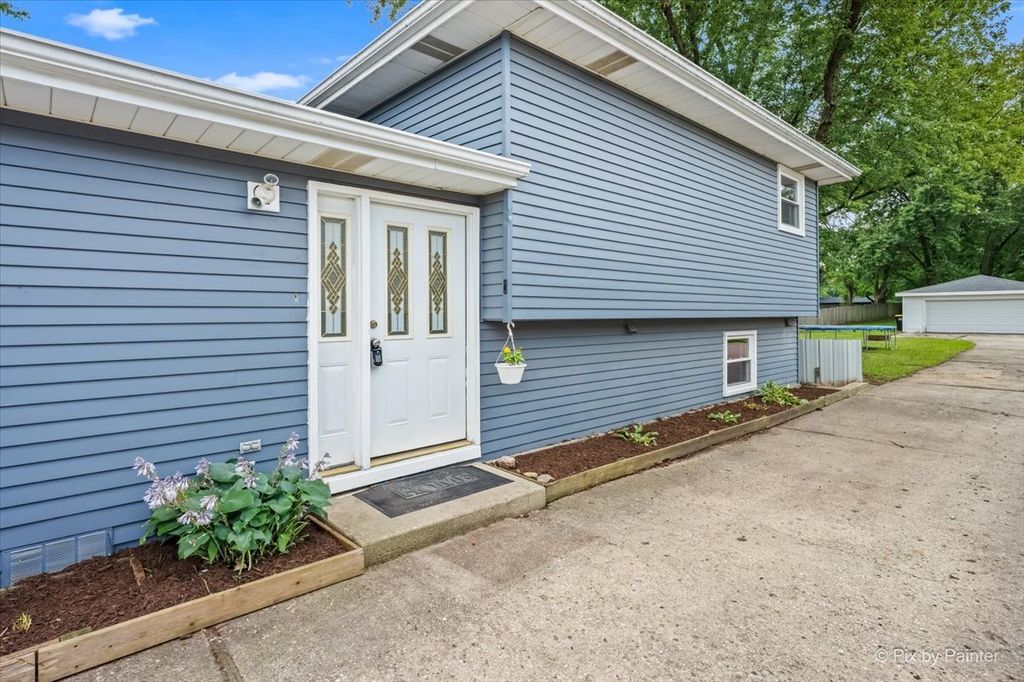 1N542 Goodrich Avenue, Glen Ellyn, IL 60137 — photo 2