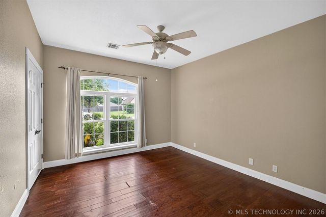 2150 E 140th Place S, Bixby, OK 74008