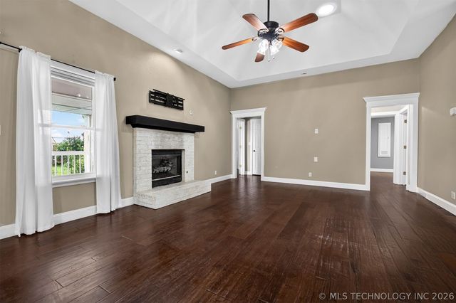 2150 E 140th Place S, Bixby, OK 74008