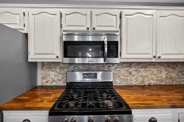 2150 E 140th Place S, Bixby, OK 74008