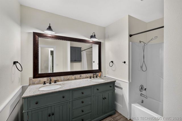 2150 E 140th Place S, Bixby, OK 74008