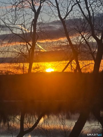 241 South Water Street 11, East Windsor, CT 06088