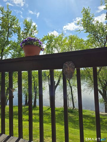 241 South Water Street 11, East Windsor, CT 06088