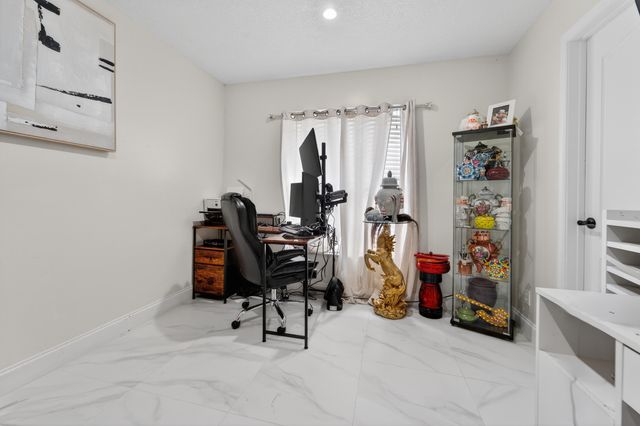 200 Trails End, West Palm Beach, FL 33413