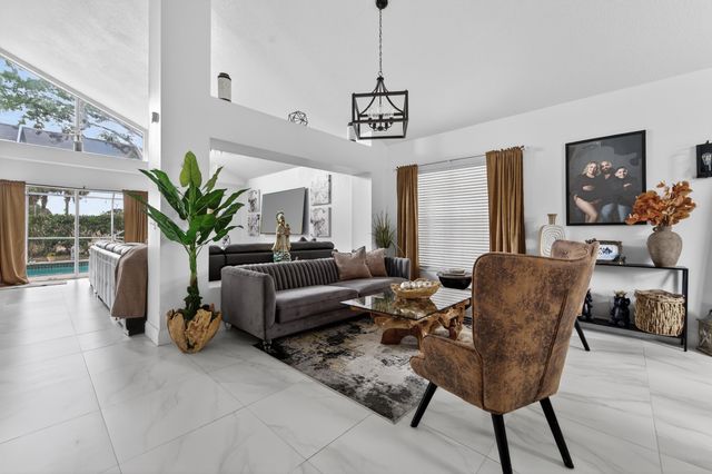 200 Trails End, West Palm Beach, FL 33413
