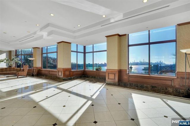100 Old Palisade 3101, Fort Lee, NJ 07024