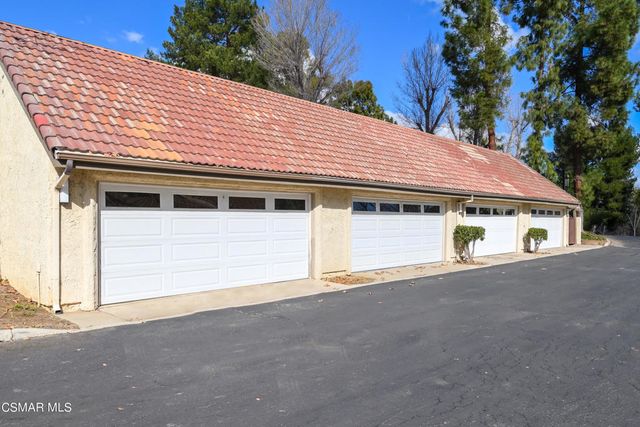 2 Sparrowhawk Lane, Oak Park, CA 91377