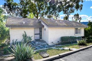 2 Sparrowhawk Lane, Oak Park, CA 91377