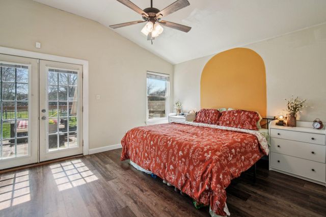 107 Hawea LN, Bastrop, TX 78602