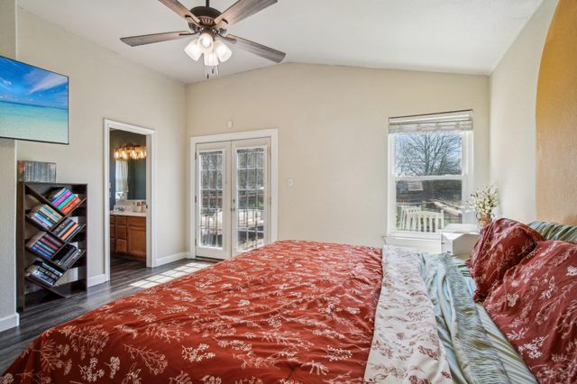 107 Hawea LN, Bastrop, TX 78602