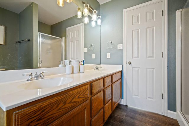 107 Hawea LN, Bastrop, TX 78602