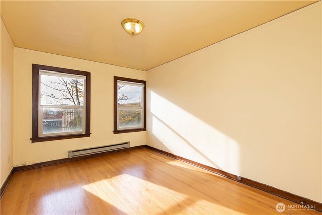 16 Valley Street, Seattle, WA 98109