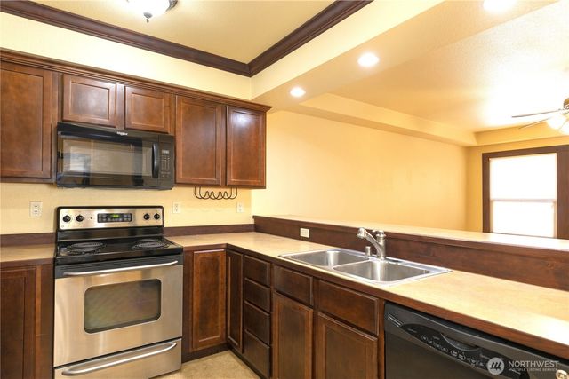 16 Valley Street, Seattle, WA 98109