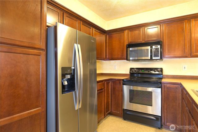 16 Valley Street, Seattle, WA 98109